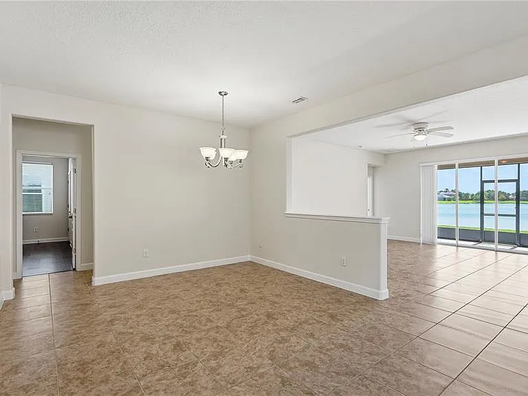 3053 Youngford St — Photo 12