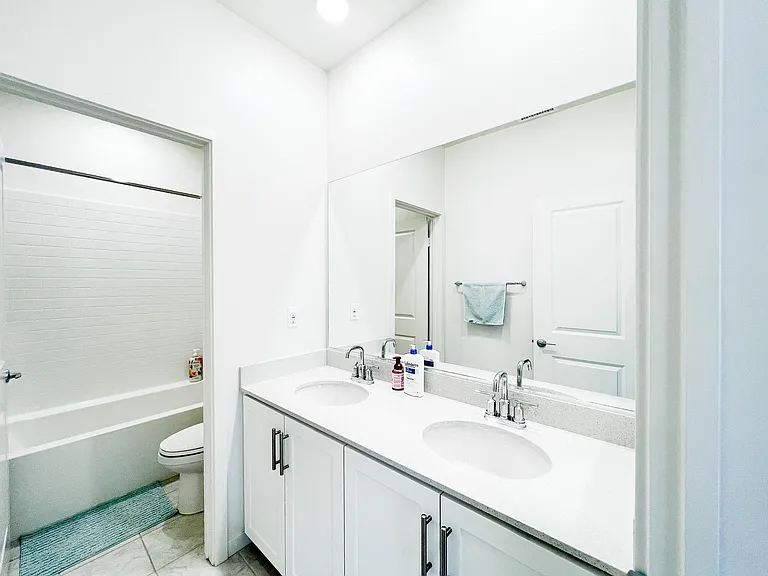 2675 E Harlow Ln — Photo 26