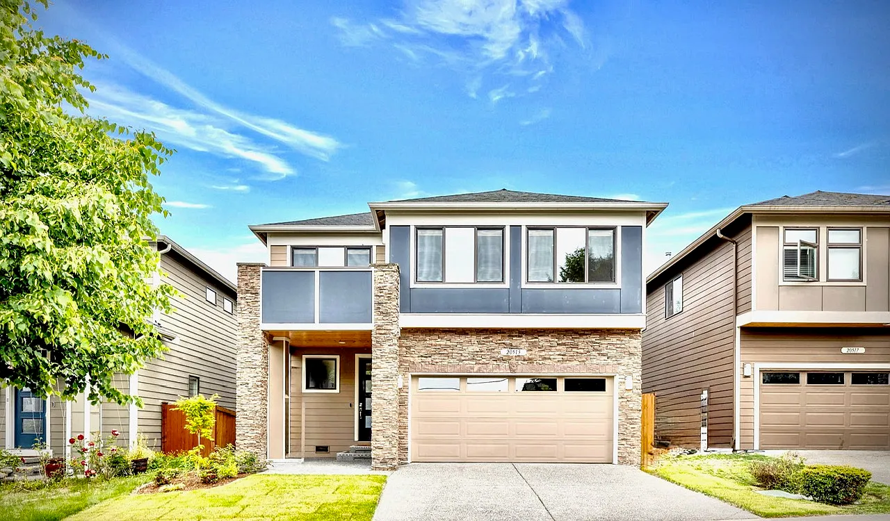 5 bed, 3.5 bath, 3166 sqft, $4,400 — Photo 1