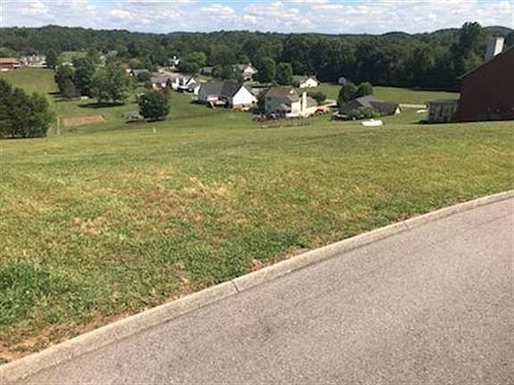 2nd image of 8322 Cliff Ridge Ct