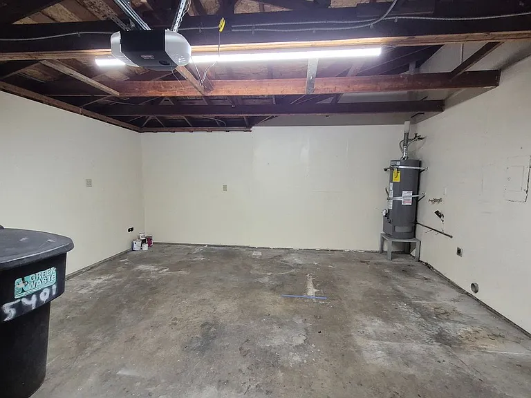 3332 Jayanne Way — Photo 19