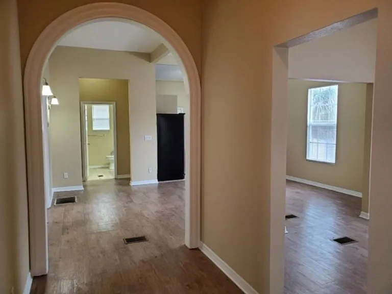 2411 E 18th Ave — Photo 24