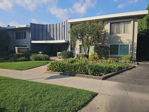 (undisclosed Address), Valley Village, CA 91607