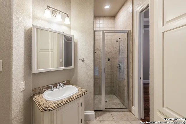 25304 Wentworth Way — Photo 32
