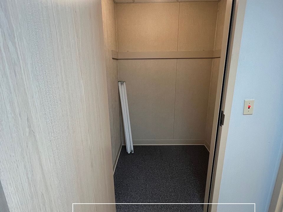 1115 West Pleasant Street 4 Upper 1115 W Pleasant St Portage WI