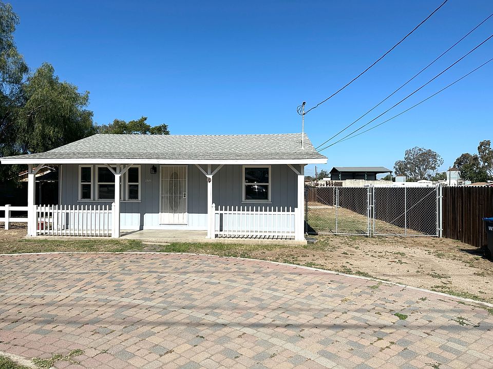 1st image of 3846 Corona Ave