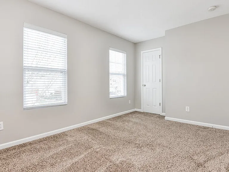 62 Brookhaven Dr — Photo 8