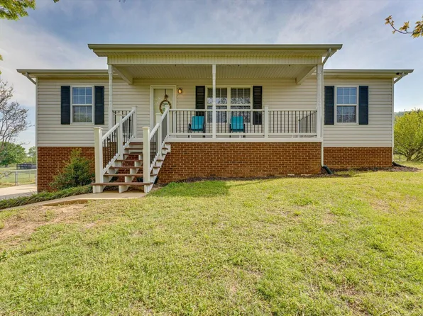 84 Green Valley Dr, Rock Spring, GA 30739