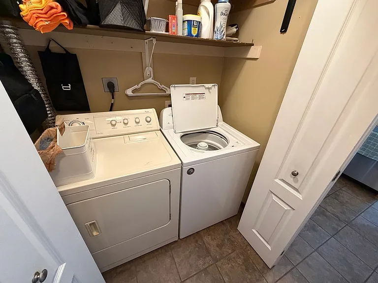 112 Northfield Rd — Photo 11