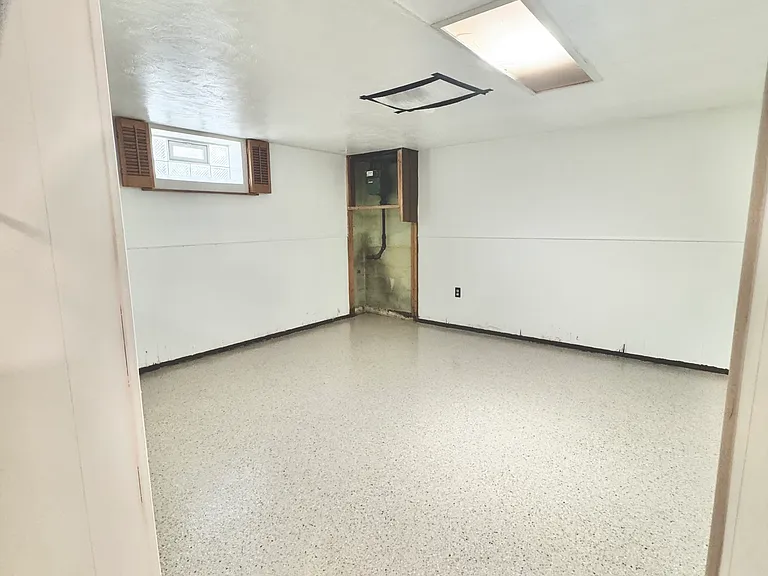 1274 Maple Dr — Photo 10