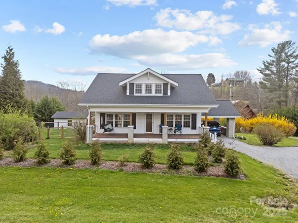 1266 Crabtree Rd, Waynesville, NC 28785