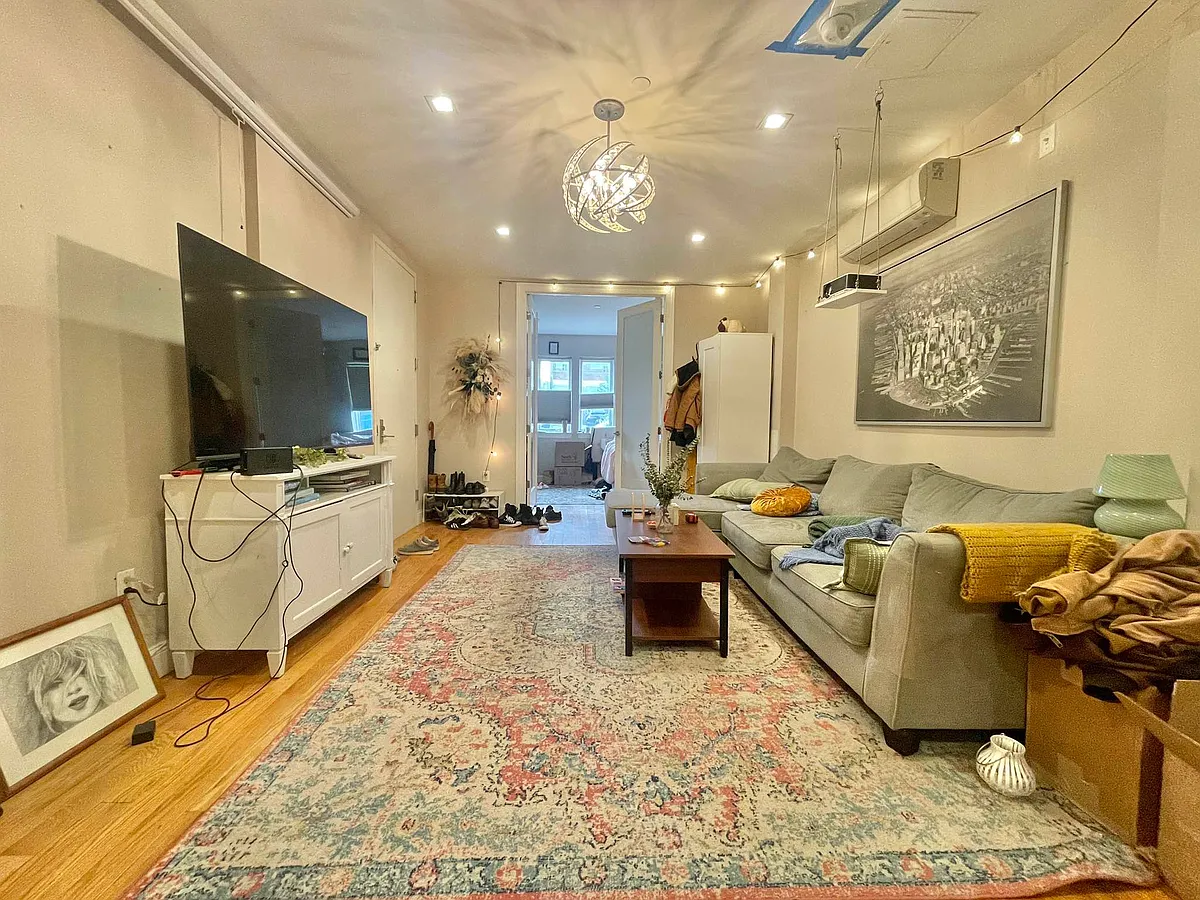 Building Photo - 193A Nostrand Ave #1