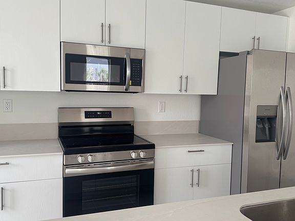 3rd image of 12426 SW 248th St #2