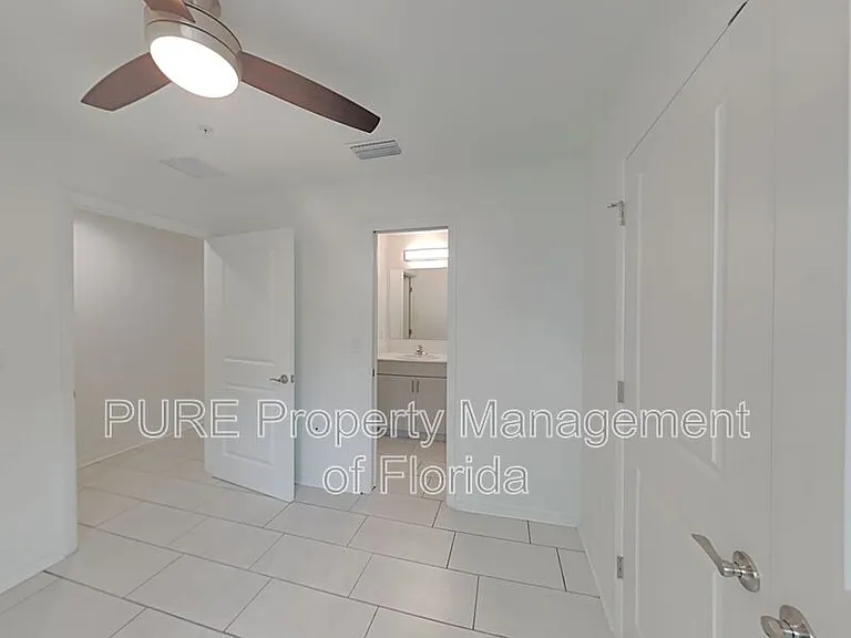 710 NE 4th St #101 — Photo 10