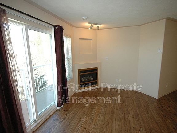 4th image of 4405 37th St