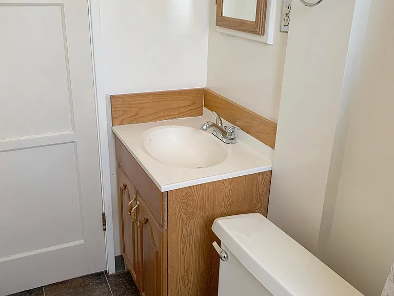 407 E Yaney St #B — Photo 6