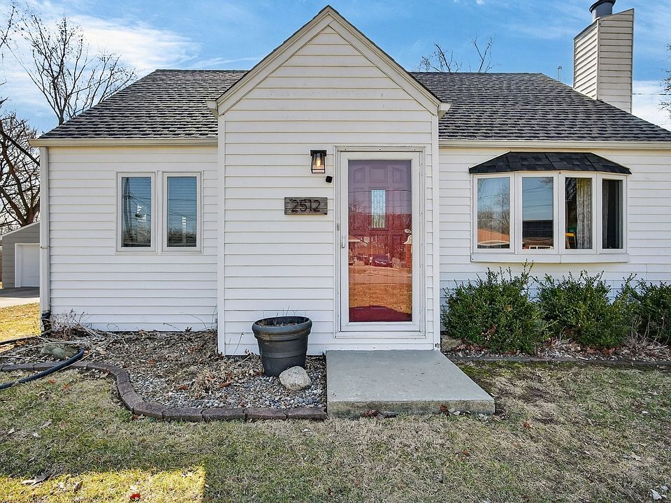 1st image of 2512 Mann Ave