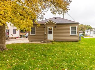 3122 Madison Ave, Des Moines, IA 50310