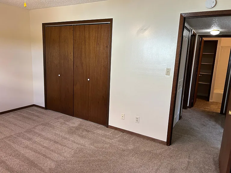 1216 W Jefferson St #5 — Photo 15