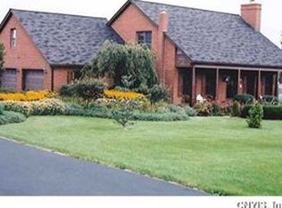 5611 Mack Rd, Skaneateles, NY 13152