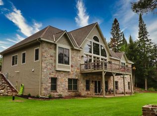 7206 Bayside Ln, Land O Lakes, WI 54540