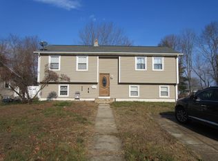 228 Southridge Dr, Willimantic, CT 06226