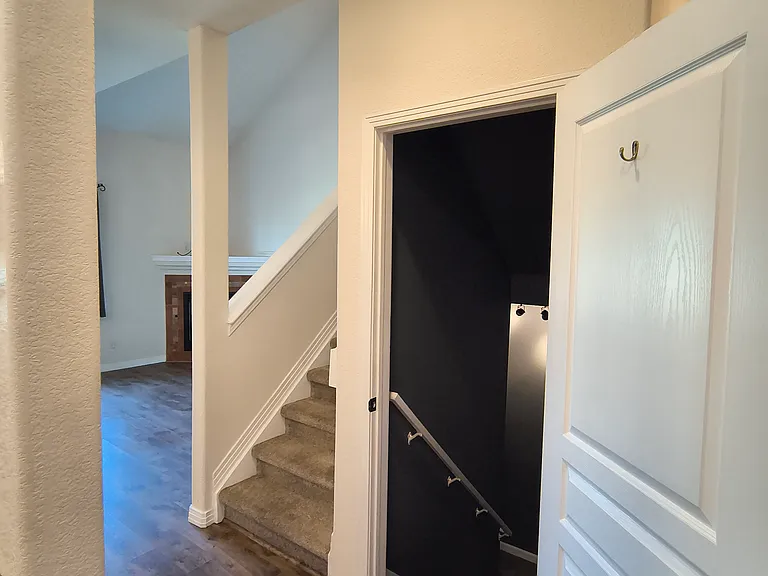 681 S Depew St — Photo 12