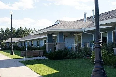 205 Airview Dr — Photo 6