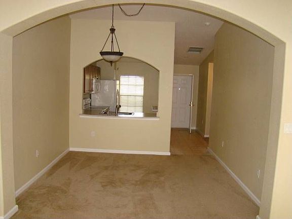 3rd image of 405 Margie Dr