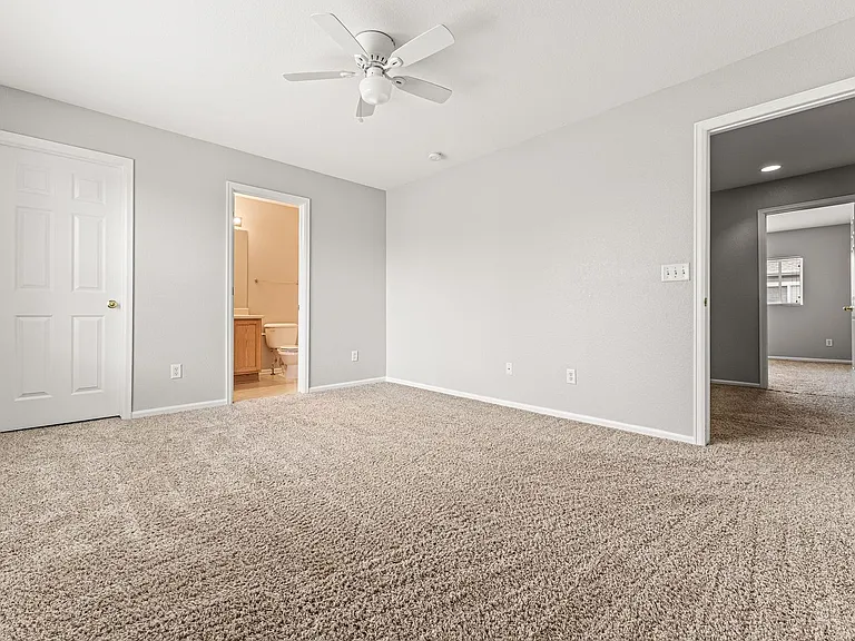 7857 S Kittredge Cir — Photo 18
