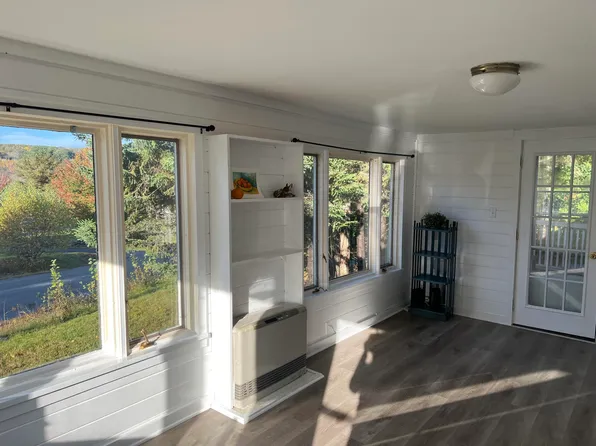 95 Porter Street, Rockport, ME 04856