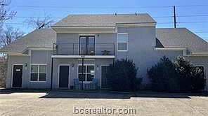 1st image of 900 Autumn Cir APT D