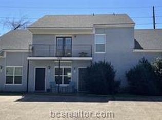 900 Autumn Cir APT D, College Station, TX 77840