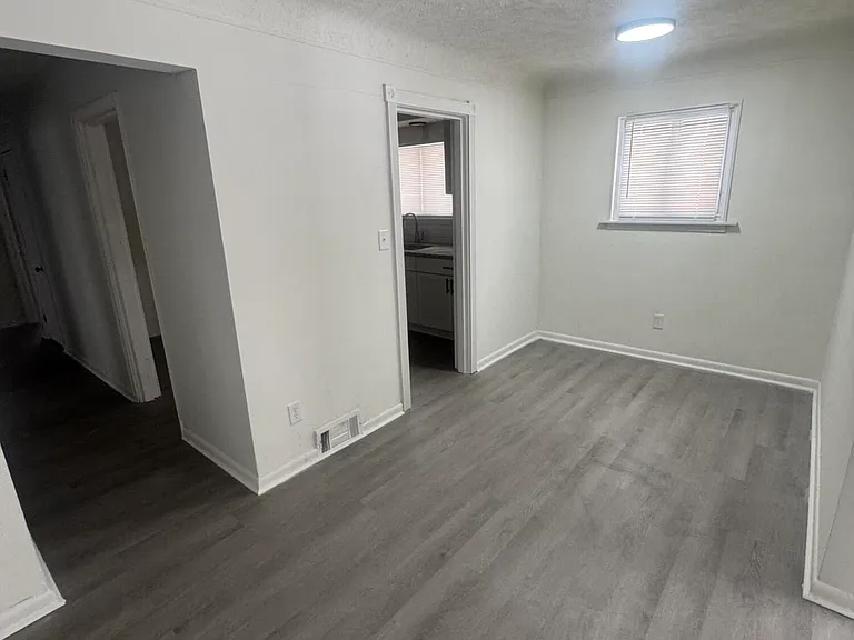 9222 Forrer St — Photo 3