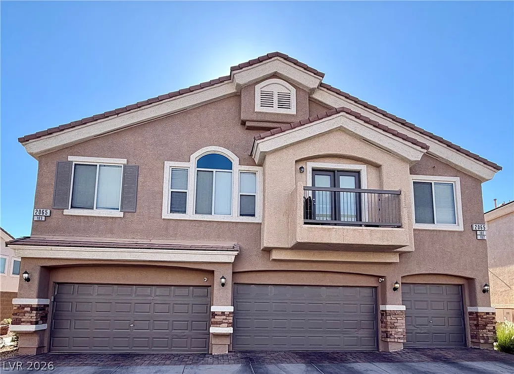 3 bed, 2.5 bath, 1685 sqft, $1,850 — Photo 1