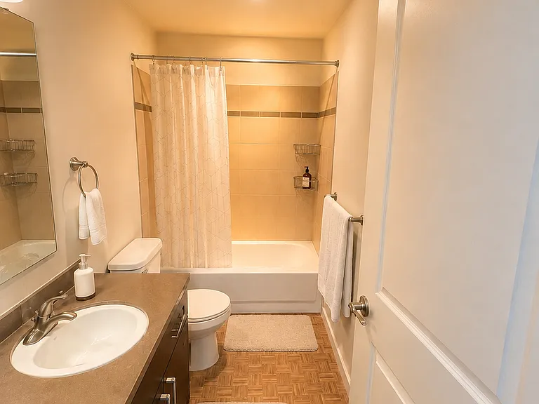 718 Kirkland Cir #B301 — Photo 4