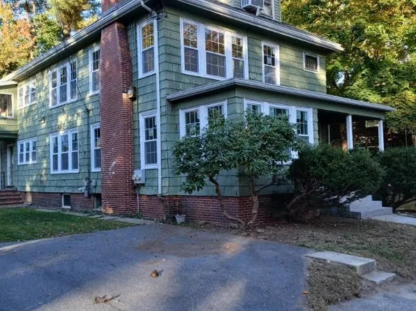 135 Clinton St, Portland, ME 04103