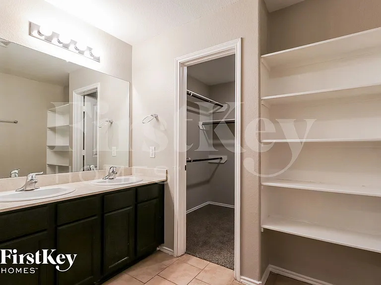 21699 Horseshoe Dr — Photo 10