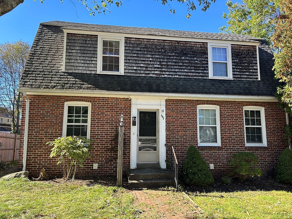 1st image of 647 Kearsarge Way