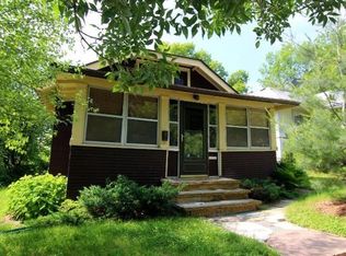 1092 James Ave, Saint Paul, MN 55105