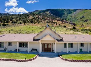 700 Sustacha Dr, Lamoille, NV 89828