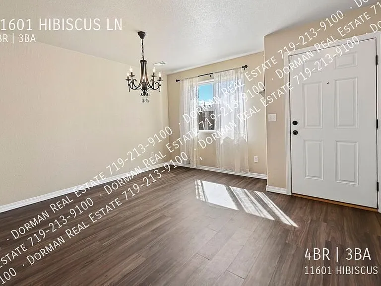11601 Hibiscus Ln — Photo 4