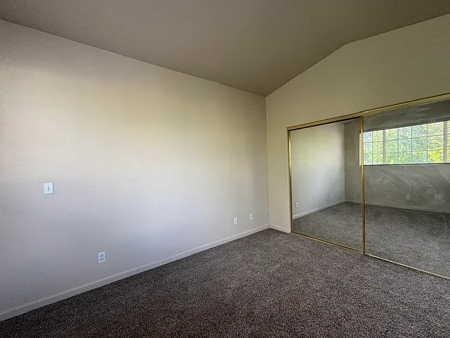 535 Warren Ct #1 — Photo 8