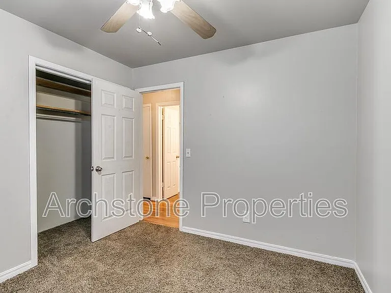 1424 Tanglewood Dr — Photo 25
