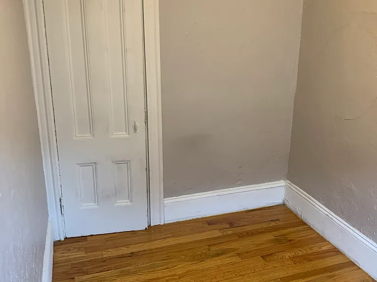 10 Wiget St #7 — Photo 14