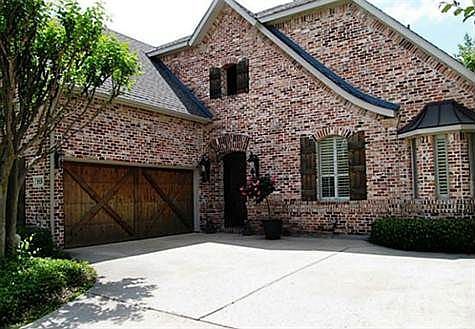 3rd image of 115 Georgian Dr