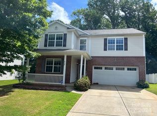 8728 Gray Willow Rd, Charlotte, NC 28227