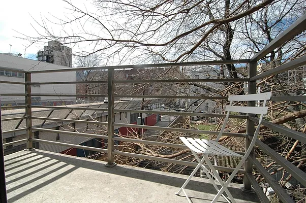 Rented by MNS | media 38