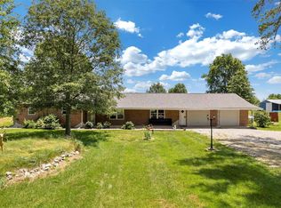 8724 Heinz Rd, New Douglas, IL 62074