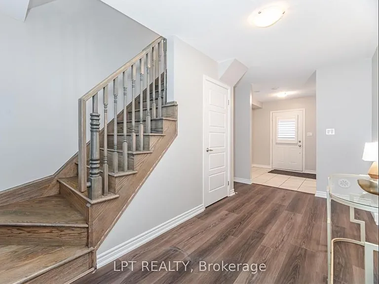 554 Goldenrod Ln #140 — Photo 9